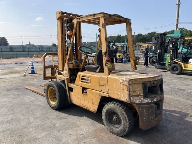 Forklift — Auction (lot 8459-4082)