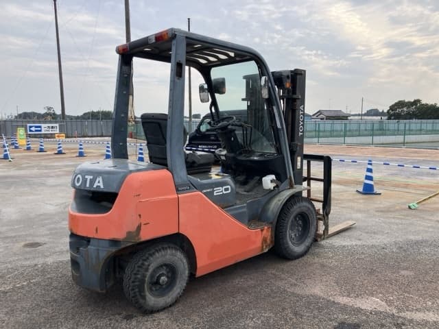 Forklift — Auction (lot 8459-4088)