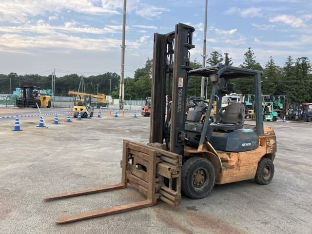 Forklift — Auction (lot 8459-4092)