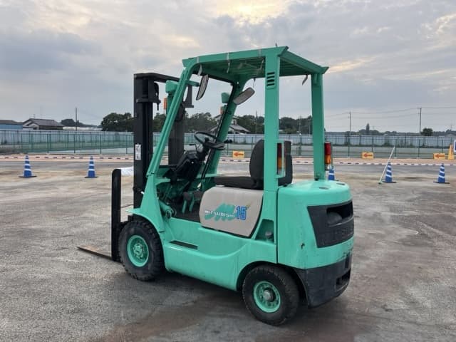 Forklift — Auction (lot 8459-4099)