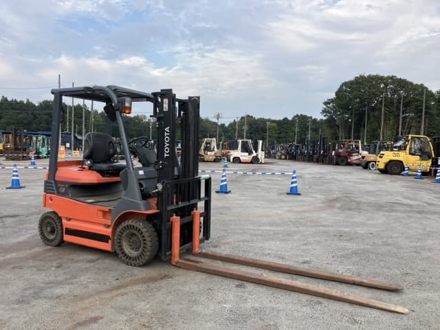 Battery Forklift — Auction (lot 8459-4102)