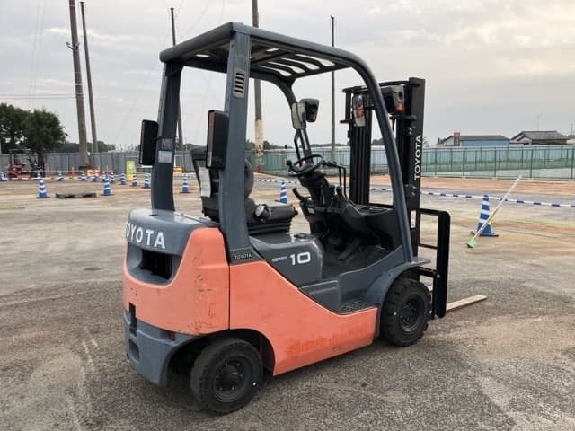 Forklift — Auction (lot 8459-4104)