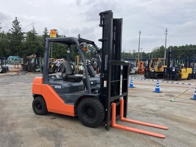 Forklift — Auction (lot 8459-4114)