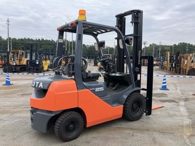 Forklift — Auction (lot 8459-4114)