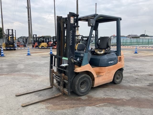 Forklift — Auction (lot 8459-4120)