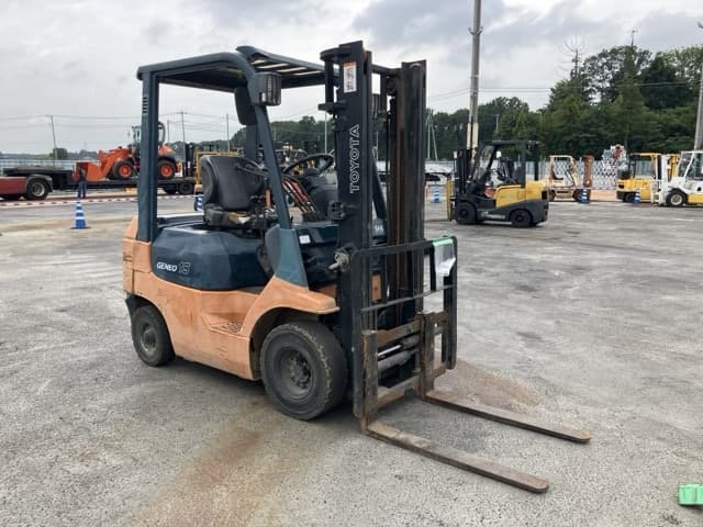 Forklift — Auction (lot 8459-4120)