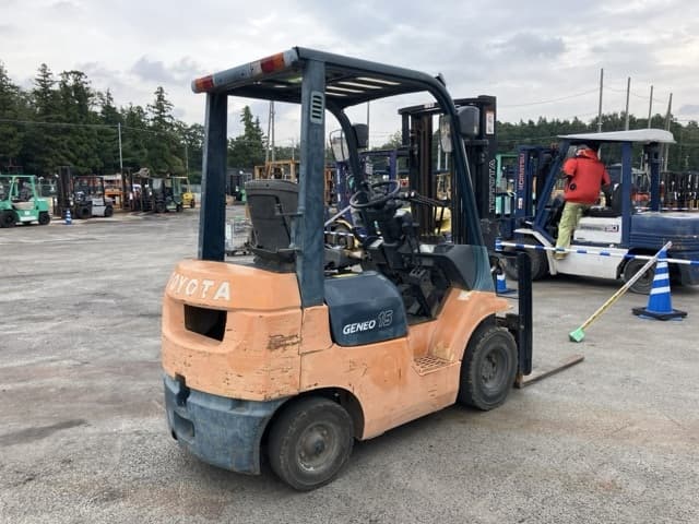 Forklift — Auction (lot 8459-4120)