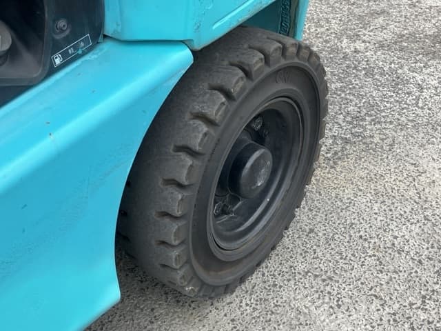 Forklift — Auction (lot 8459-4121)