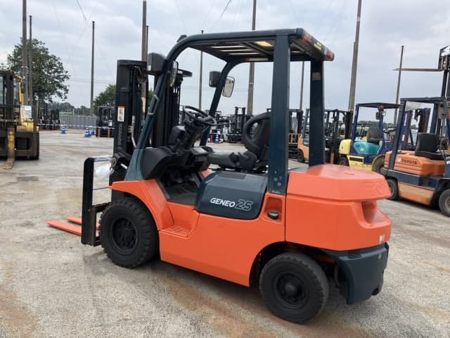 Forklift — Auction (lot 8459-4122)