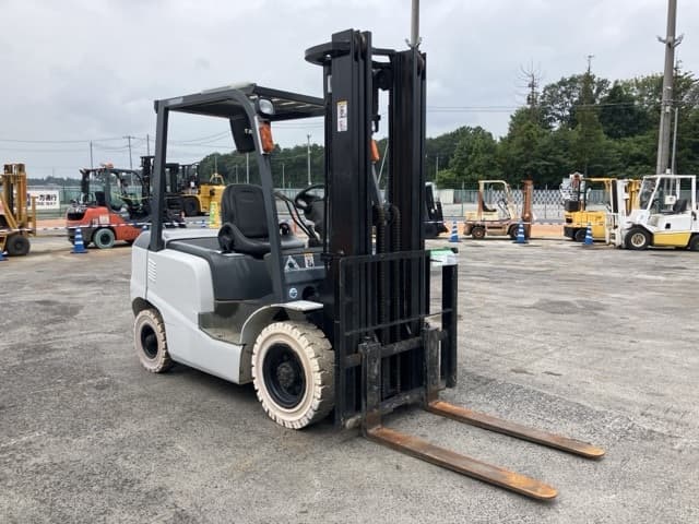 Forklift — Auction (lot 8459-4124)