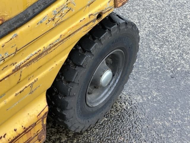 Forklift — Auction (lot 8459-4128)