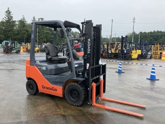 Forklift — Auction (lot 8459-4135)