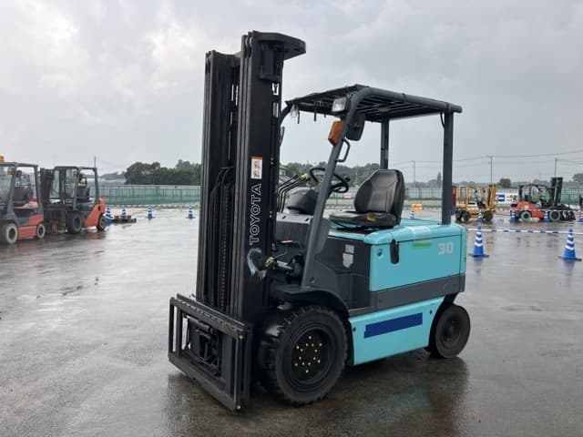 Battery Forklift — Auction (lot 8459-4142)
