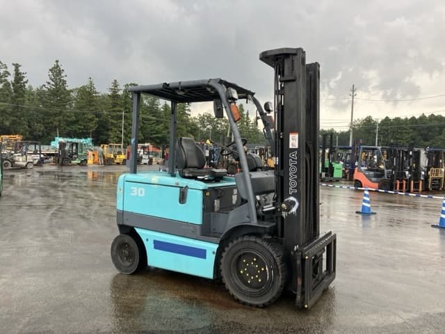 Battery Forklift — Auction (lot 8459-4142)