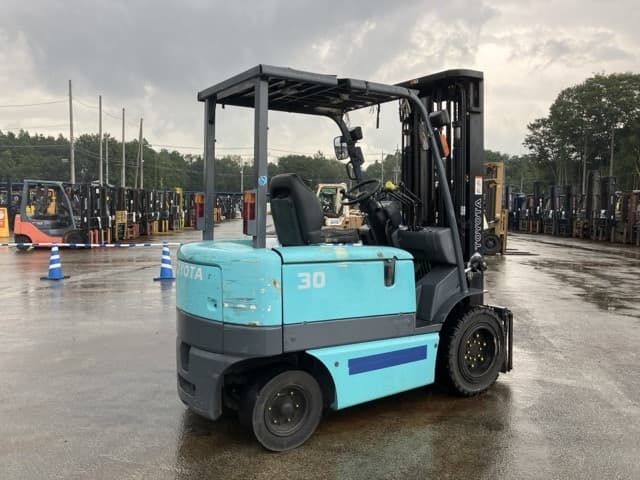 Battery Forklift — Auction (lot 8459-4142)