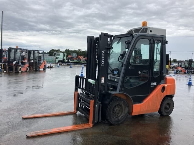 Forklift — Auction (lot 8459-4144)
