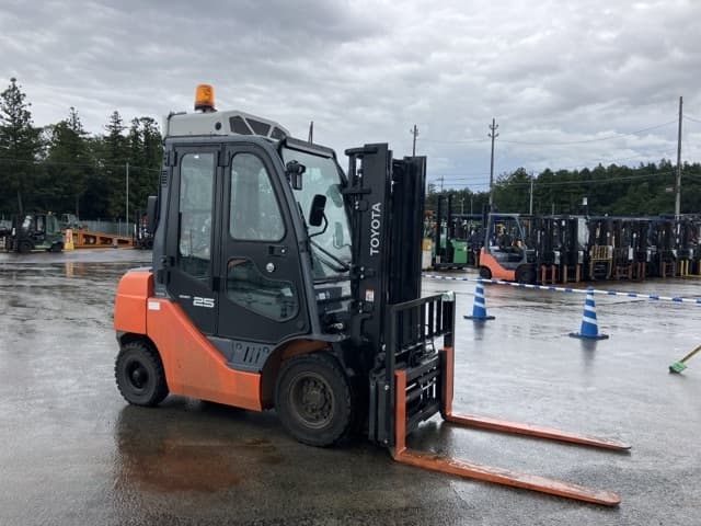 Forklift — Auction (lot 8459-4144)