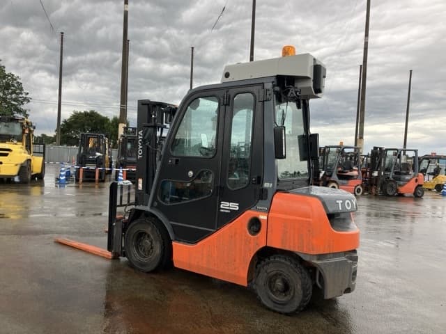 Forklift — Auction (lot 8459-4144)