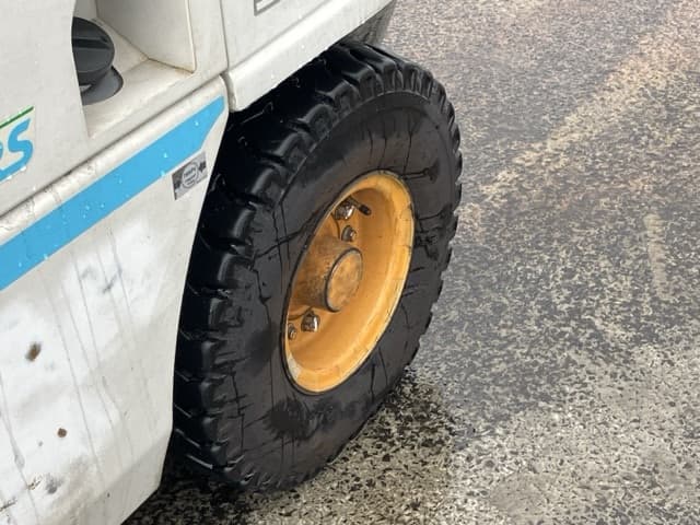 Forklift — Auction (lot 8459-4145)
