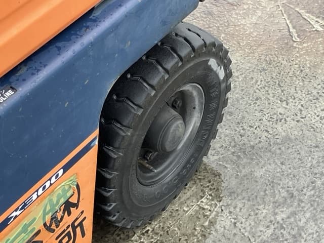 Forklift — Auction (lot 8459-4148)
