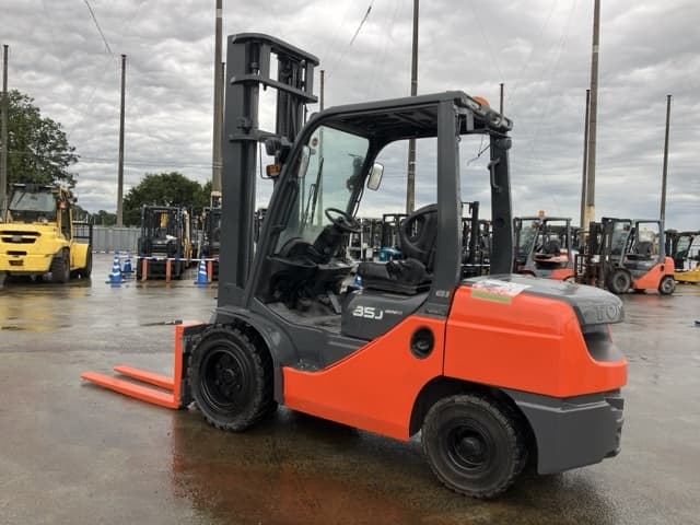 Forklift — Auction (lot 8459-4149)