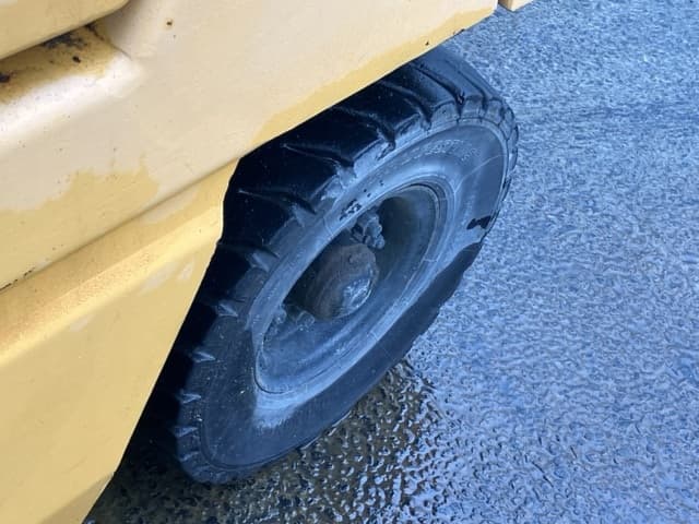 Forklift — Auction (lot 8459-4151)