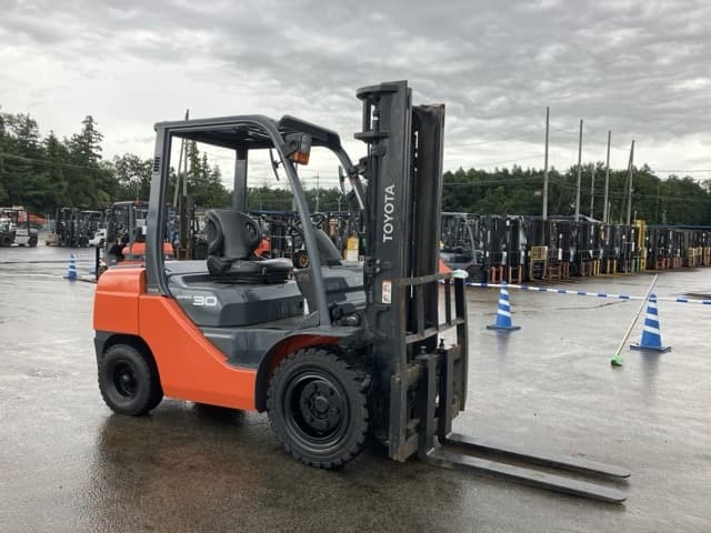 Forklift — Auction (lot 8459-4152)