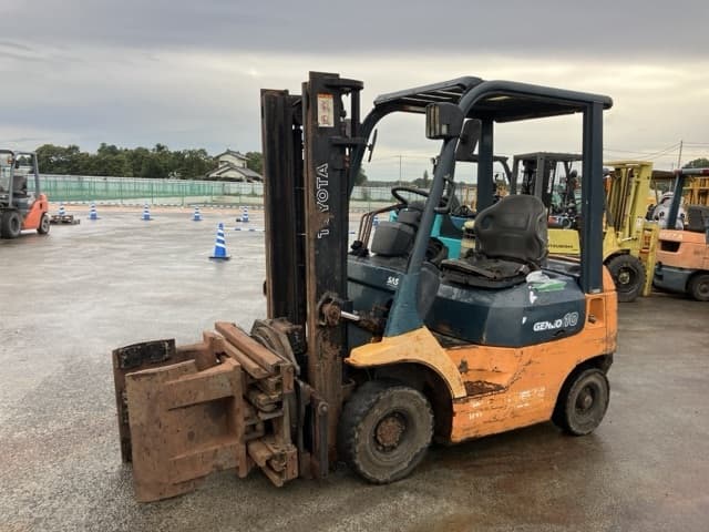 Forklift — Auction (lot 8459-4156)