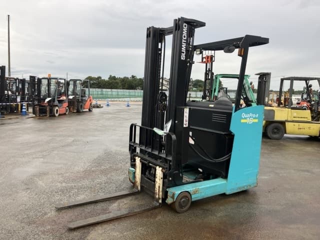 Reach Forklift — Auction (lot 8459-4157)