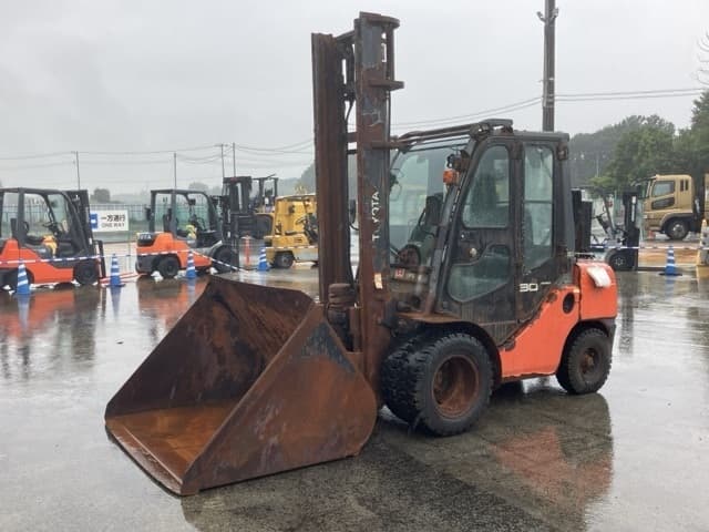 Forklift — Auction (lot 8459-4160)