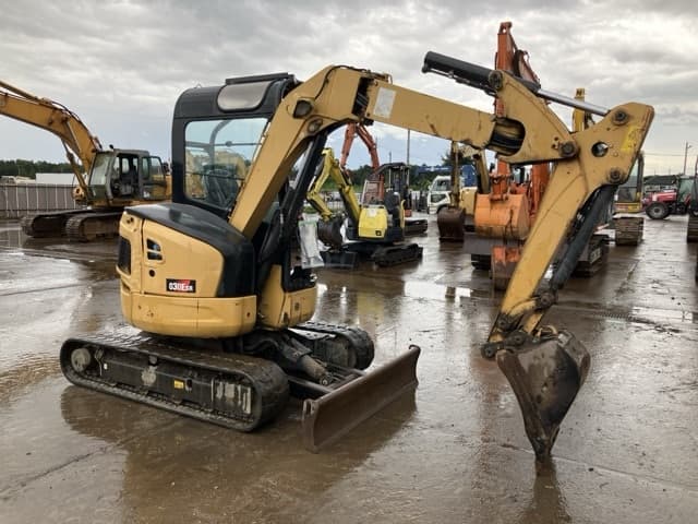 MINI EXCAVATOR — Auction (lot 8459-426)