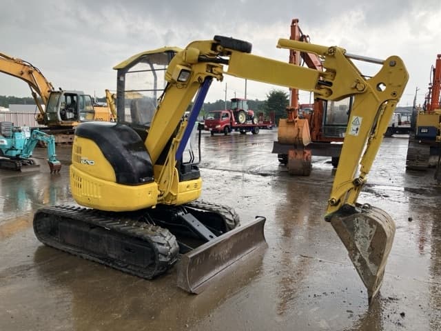 MINI EXCAVATOR — Auction (lot 8459-428)