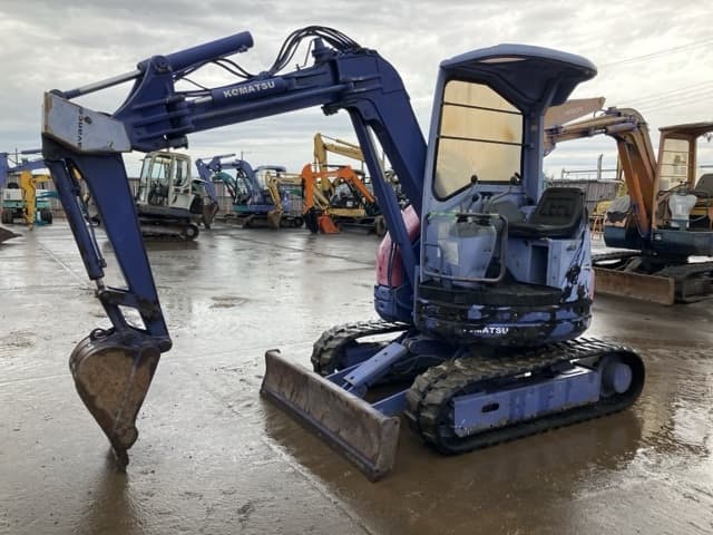 MINI EXCAVATOR — Auction (lot 8459-435)
