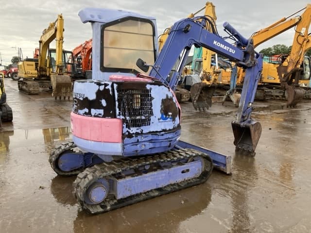 MINI EXCAVATOR — Auction (lot 8459-435)