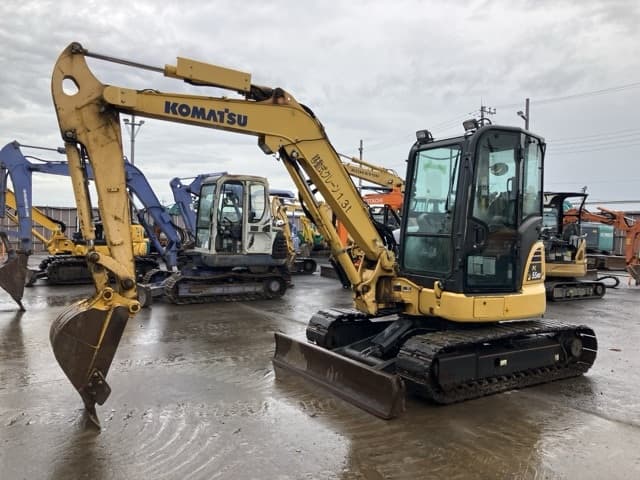MINI EXCAVATOR — Auction (lot 8459-440)