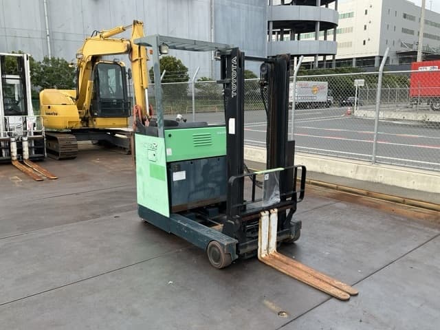 Reach Forklift — Auction (lot 8459-44002)