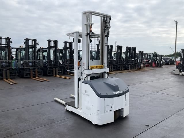 Battery Forklift — Auction (lot 8459-44003)