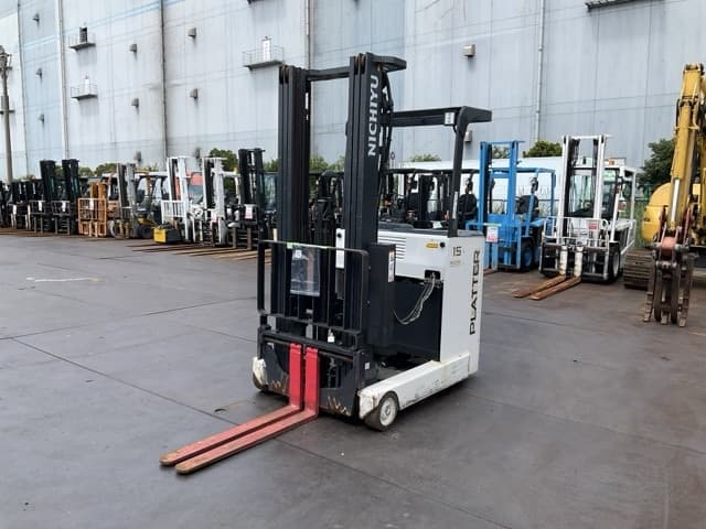 Reach Forklift — Auction (lot 8459-44006)