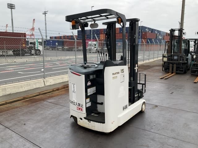 Reach Forklift — Auction (lot 8459-44009)