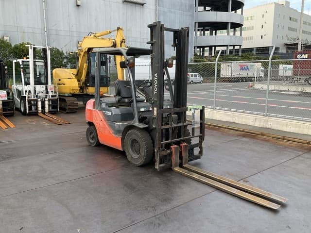 Forklift — Auction (lot 8459-44010)