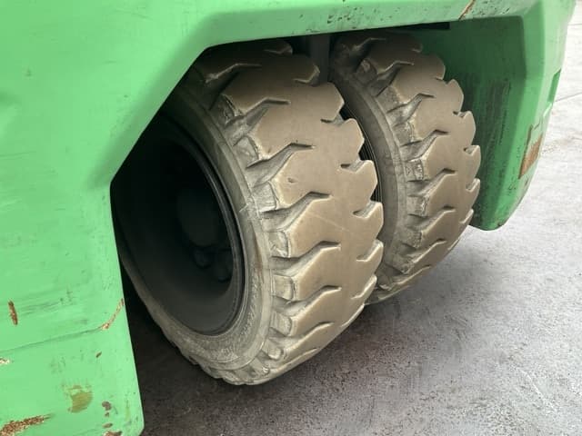 Battery Forklift — Auction (lot 8459-44012)