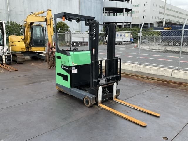 Reach Forklift — Auction (lot 8459-44013)