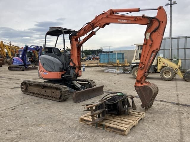 MINI EXCAVATOR — Auction (lot 8459-441)