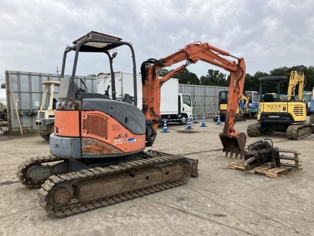 MINI EXCAVATOR — Auction (lot 8459-441)