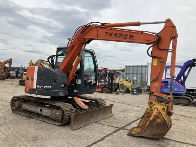 EXCAVATOR — Auction (lot 8459-445)