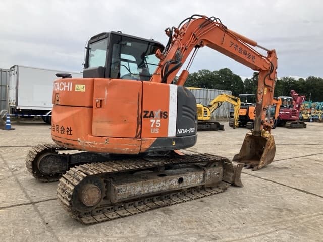 EXCAVATOR — Auction (lot 8459-445)