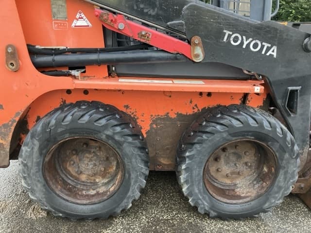 SKID STEER LOADER — Auction (lot 8459-446)