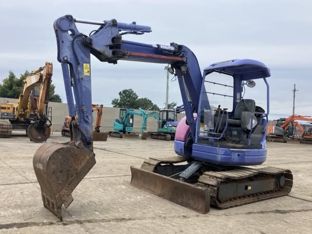 MINI EXCAVATOR — Auction (lot 8459-449)