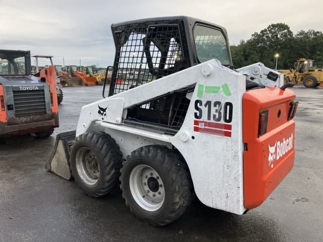 SKID STEER LOADER — Auction (lot 8459-450)