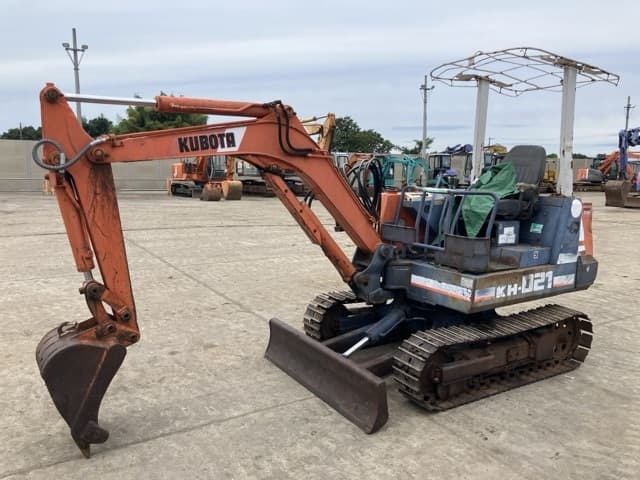 MINI EXCAVATOR — Auction (lot 8459-451)